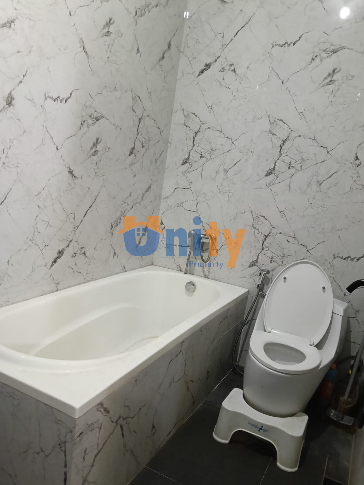 Disewakan Rumah 2 lantai Di Batam Centre