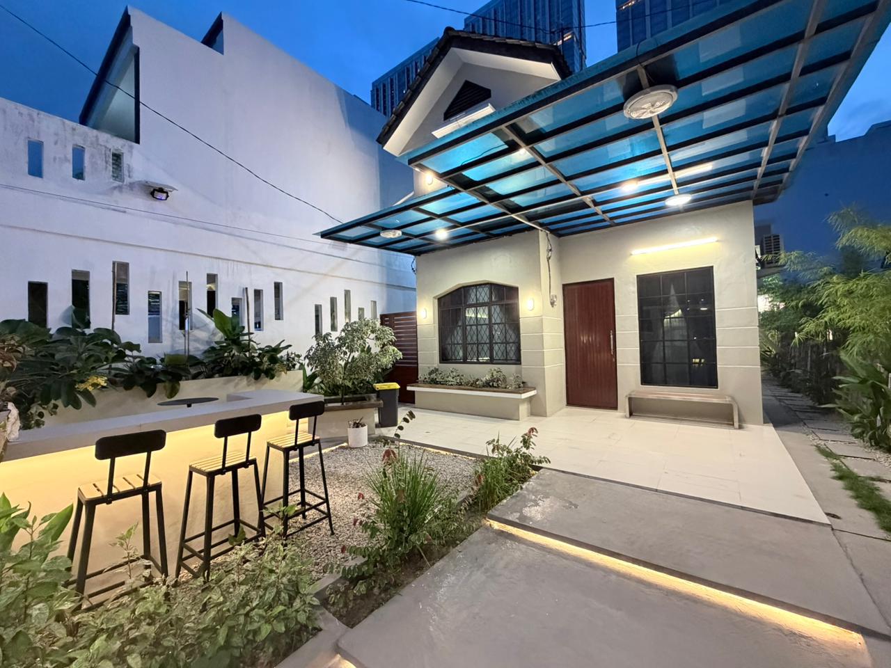 Dijual/disewakan Rumah Hook 2 Lantai Full Furnish Batam Centre - Japanese Garden Villa Concept 🌿 | Garden Depan & Belakang | Area BBQ